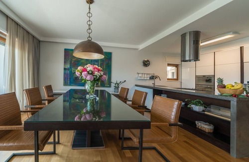 Seget Vranjica Villa | Luxury beachside villa Marija with pool - Eos Croatia
