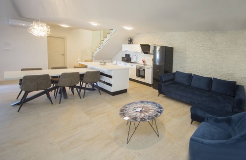 Vis Villa | Luxury Blue Villa Diamond with Private Pool Vis Island