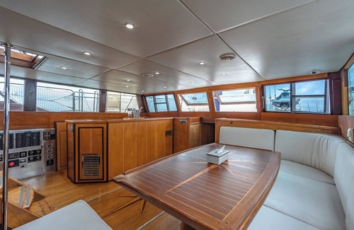 Rawai Boat Rental | Luxury Boat Floating Hotel!