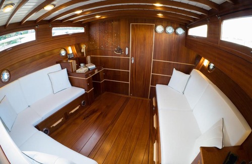Bishop's Other | Luxury boats and moorings Westminster Bridge