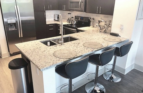 Garden Hills House | Luxury Buckhead Apartment