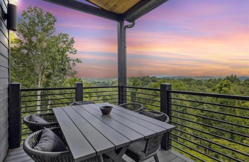 Sevierville House | Luxury Cabin W Indoor Pool, Hot Tub & Game Room