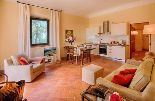 Panzano in Chianti Apartment | Luxury Chianti With 2 Bedrooms in Panzano Chianti