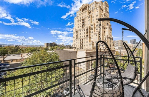 Golden Triangle Apartment | Luxury City Loft w/Breathtaking Mountain Views in Golden Triangle Art District