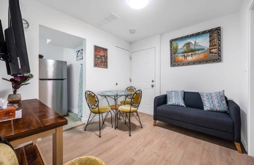 Delta House | Luxury Delta 2BD Suit on ground floor