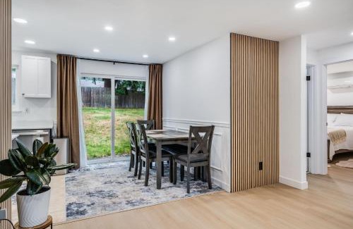 University Place Villa | Luxury Duplex Smart Toilet AC BBQ