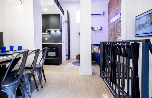 Las Acacias House | Luxury Duplex with jacuzzi in the heart of Madrid
