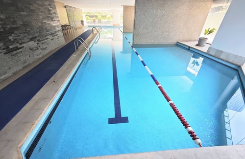 Granada Apartment | Luxury Escape Indoor Pool, Gym, High Speed WiFi