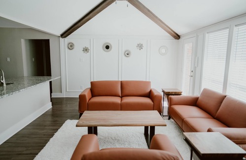 Sachse House | Luxury Executive Rental Prime Location Large Fenced Yard