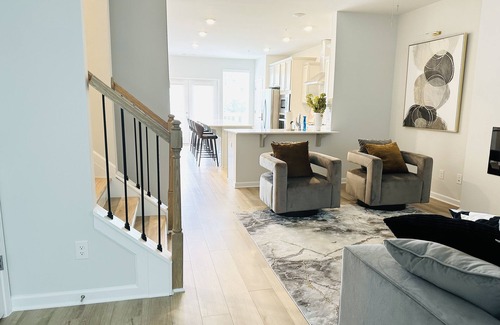 Fayetteville House | Luxury Fayetteville Townhome! 5 minutes to Fun Spot America