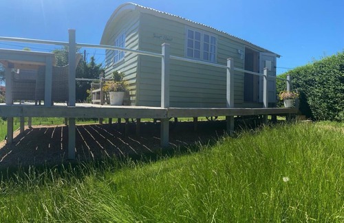 Ham RV Rental | Luxury Glamping Kent Coast; Shepherds Huts & Safari Tents on Site hot tub