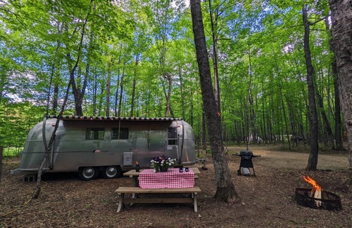 Phelps Apartment | Luxury Glamping w/Resort Access Included, Site 13