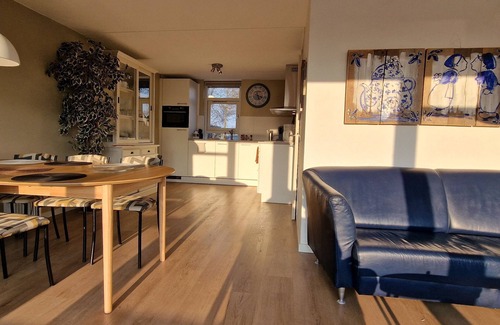 Medemblik House | Luxury Holiday Home, Large Garden, Free Motorboat Usage for Our Guests