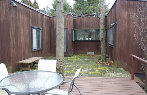 Ithaca House | Luxury Home close to Cornell, IC