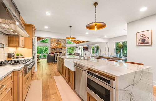 Banner Elk House | Luxury Home for 26| 18 Acres| 2 Great Rms| Hot Tub