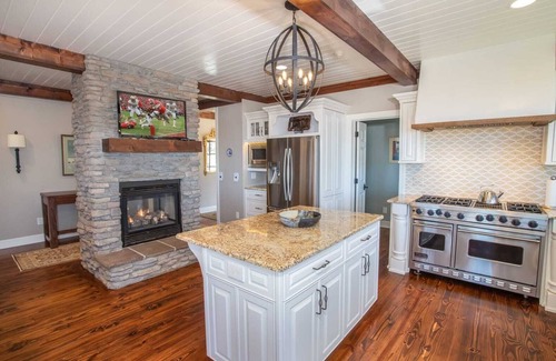 Boone Cabin | Luxury Home in Resort Community–Grandfathered Inn