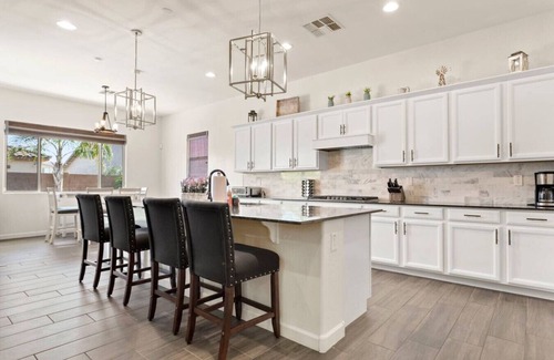 Litchfield Park House | Luxury Home in Litchfield Park w/Free Pool Heating