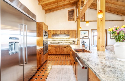 Chupadero House | Luxury Home with Detached Casita & Stunning Panoramic Views of the Mountains.
