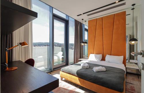 Saburtalo Apartment | Luxury Hotel Apartment With Stunnig Views For 4 - by Wehost