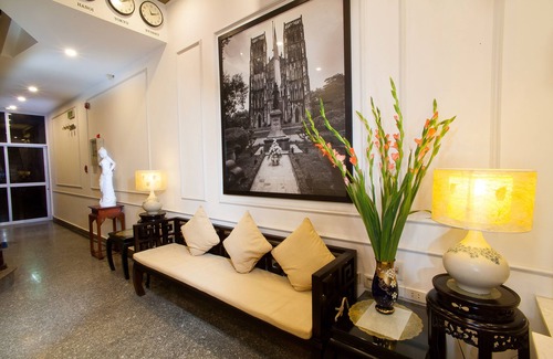 Hang Trong Hotel | Luxury Hotel