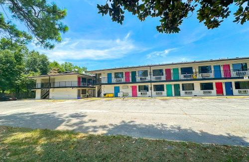 Albany Hotel | Luxury Inn By OYO Albany