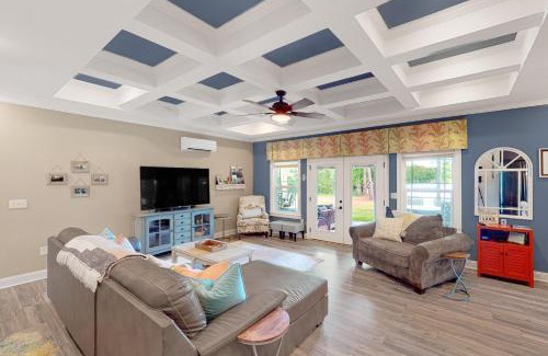 Saluda House | Luxury Lake Retreat