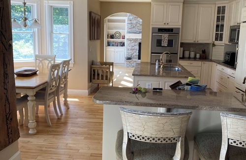 Moultonborough House | Luxury lake view home. Short walk to beautiful beach. Book July 5-12 2025 now!