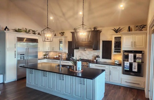 Niles House | Luxury Lakeside Oasis ND Nearbynn