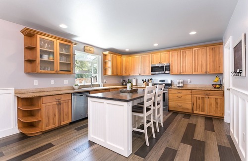 Blaine House | Luxury, large family oceanside community home on Birch Bay with beach access