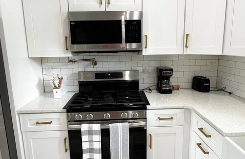Charlotte House | Luxury Living 3BR/2.5BA CLT Home