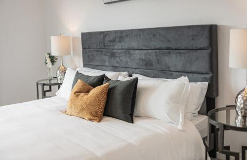 Niagara Falls Villa | Luxury Living 5 mins from the Falls