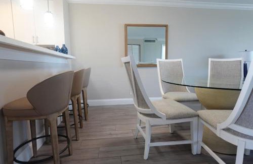 Boca Raton Apartment | Luxury living - close by beach!