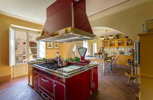 Vorno Apartment | Luxury Lucca villa Su