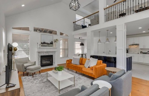 Rowlett House | Luxury Mansion Paradise - Cinema Room, Pool, Spa