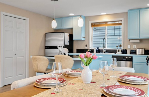 Green Lake House | Luxury Modern Home with Parking, Near Green Lake, Seattle