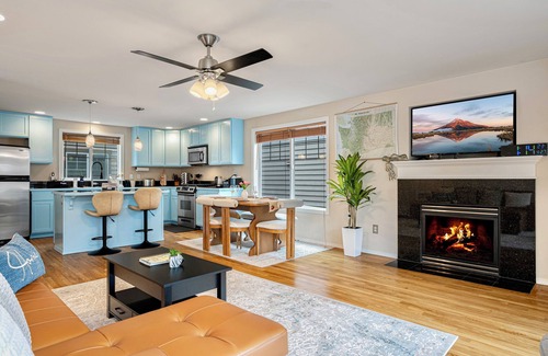 Green Lake House | Luxury Modern Home with Parking, Near Green Lake, Seattle