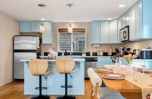 Green Lake House | Luxury Modern Home with Parking, Near Green Lake, Seattle