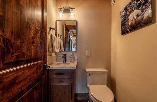 Leavenworth Cabin | Luxury Mountain Lodge. Unrivaled Views. Chef’s Kitchen. Family Play Spaces.
