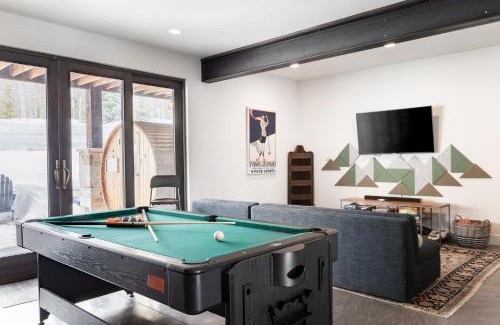 Park City House | Luxury Mountain Villa, Walk to Ski Lifts, Stunning 360 Degree Views!