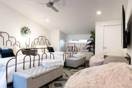 Hillsboro West End House | Luxury Nashville Retreat Near Vanderbilt