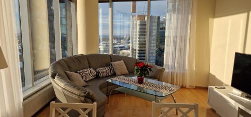Maakri Apartment | Luxury Nightlights NELLI Apartment