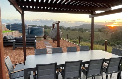 Cooroy House | Luxury Noosa Hinterland Home With 360 Degree Panoramic Views