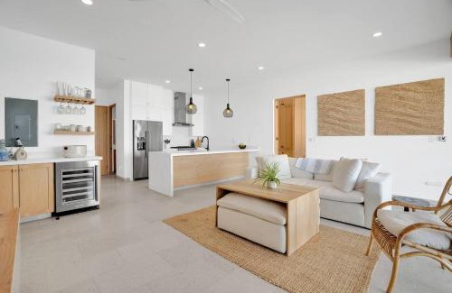 Cerritos Apartment | Luxury Oceanfront Condo, Resort-Style Amenities