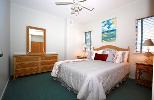 Harvey Cedars House | Luxury oceanfront home with hot tub and baby grand piano.