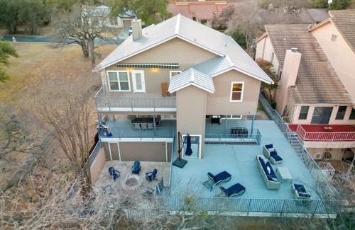 Horseshoe Bay House | Luxury on Lake LBJ with Hot Tub Firepit & Boat Slip