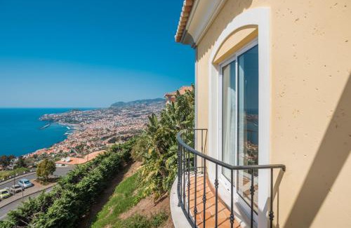 Sao Goncalo Apartment | Luxury One Bedroom Palheiro Village by HR Madeira
