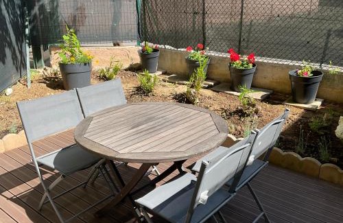Golfe Juan Apartment | Luxury One bedroom with garden