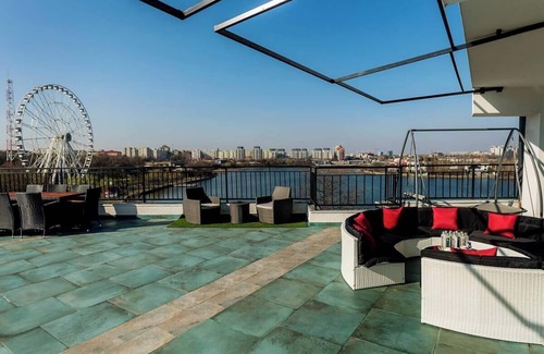Sector 2 Apartment | Luxury Penthouse Lake View and terase In the City