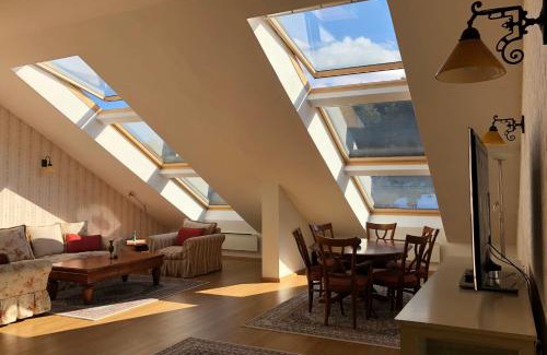 Shiligarnika Apartment | LUXURY PENTHOUSE WITH A LAVISH SPA and 2 en-suite bedrooms