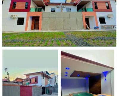 Malabanias Villa | Luxury Pool 4mins WALKING STREET AND Friendship Highway